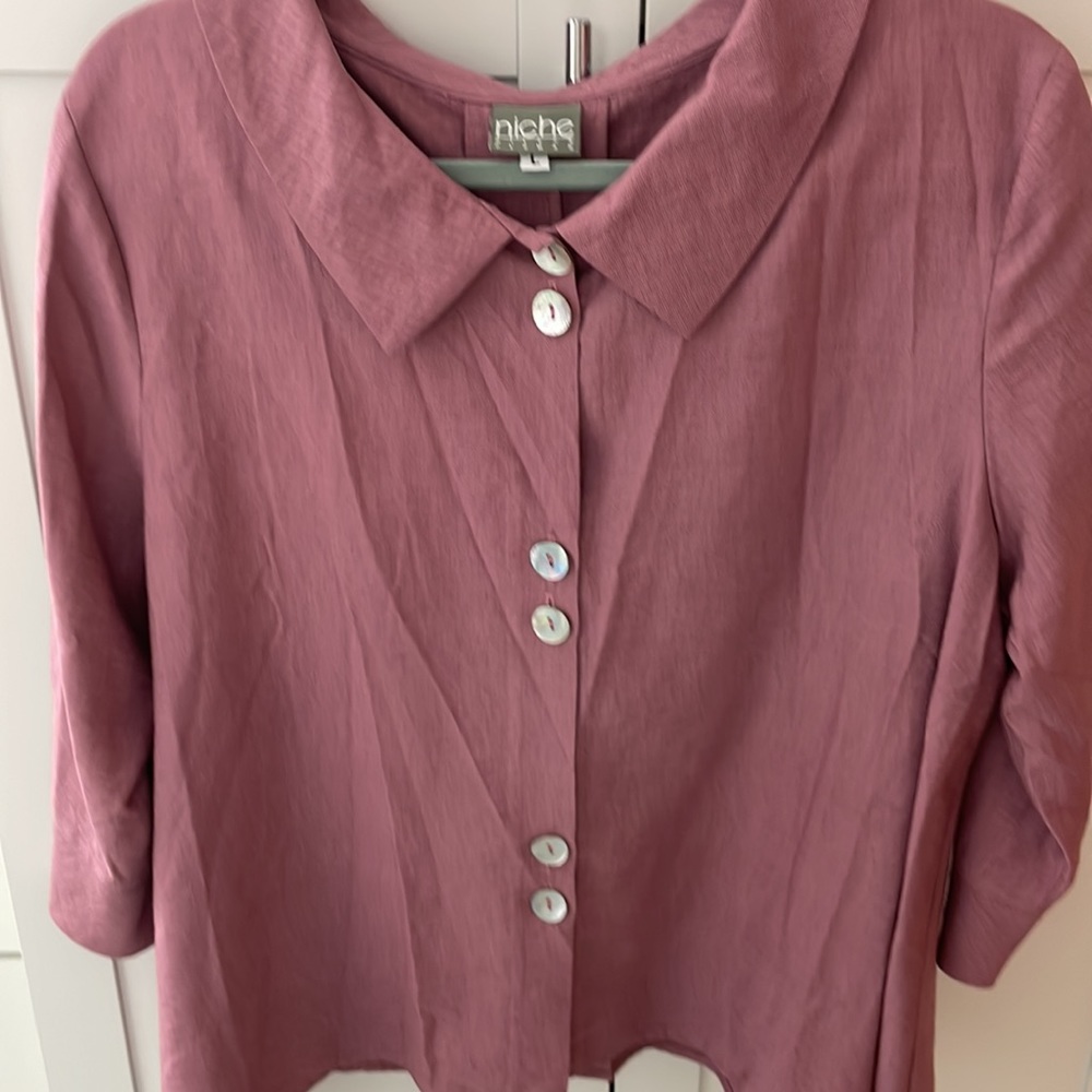 Beautiful Niche Twin Button Blouse in Desert Rose. Large